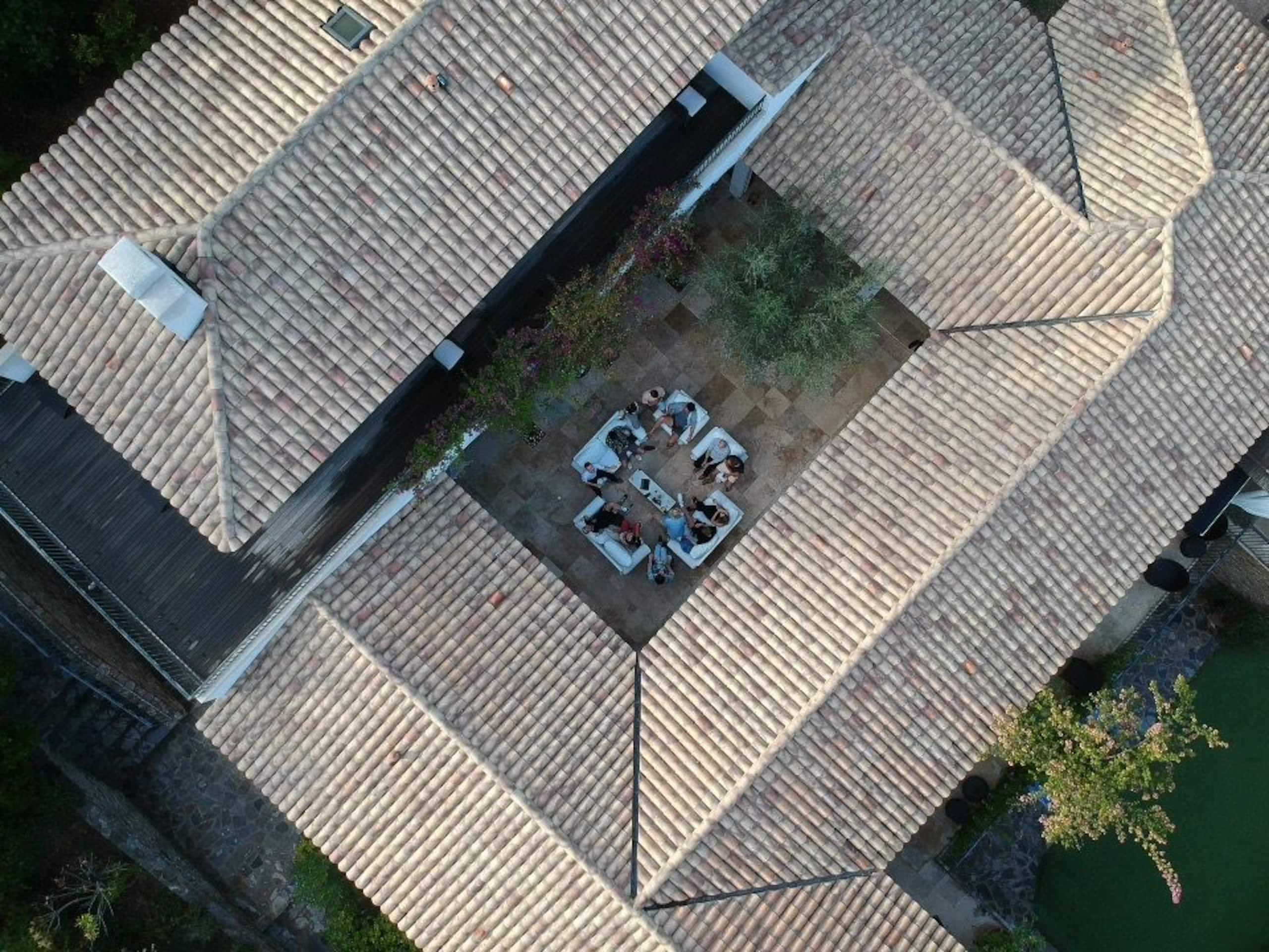 Patio central de la villa